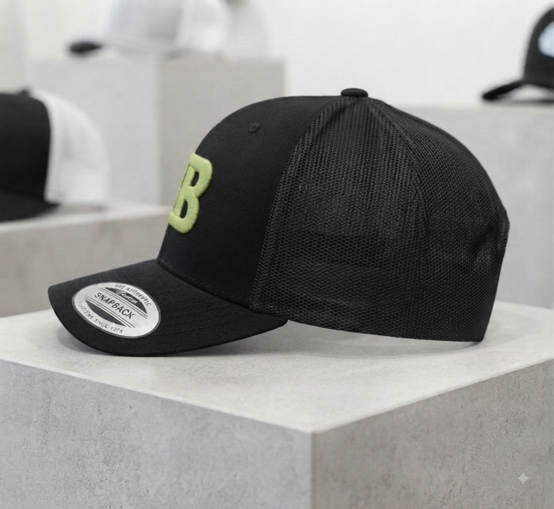 Casquette Trucker Mesh Flexfit logo initiale